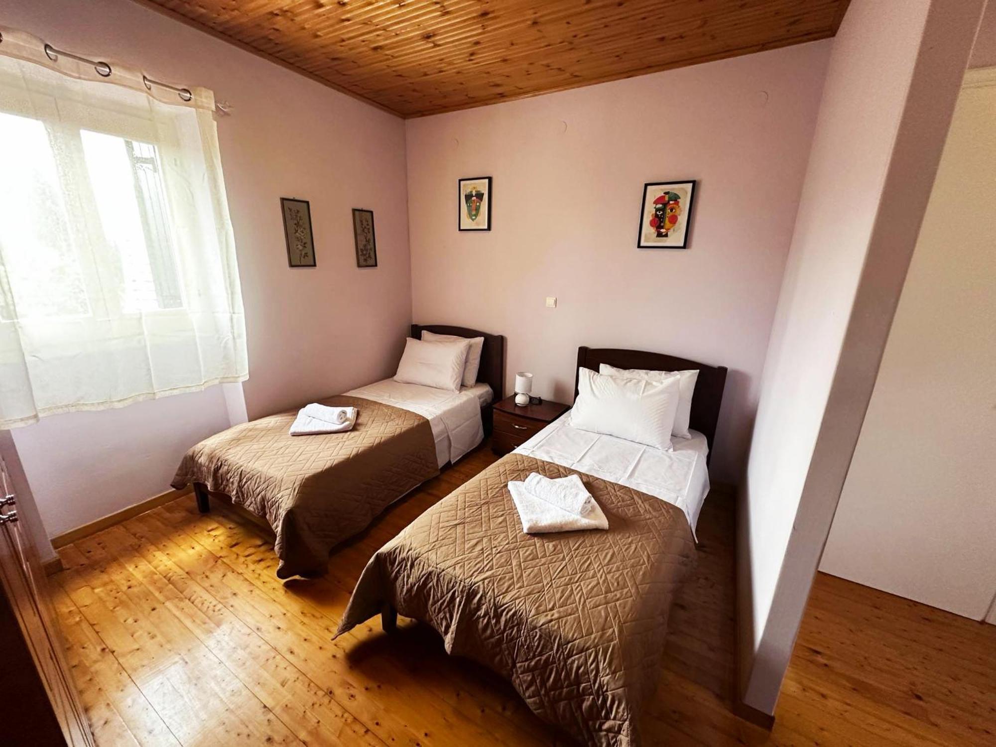 Апартаменты Tolis House *